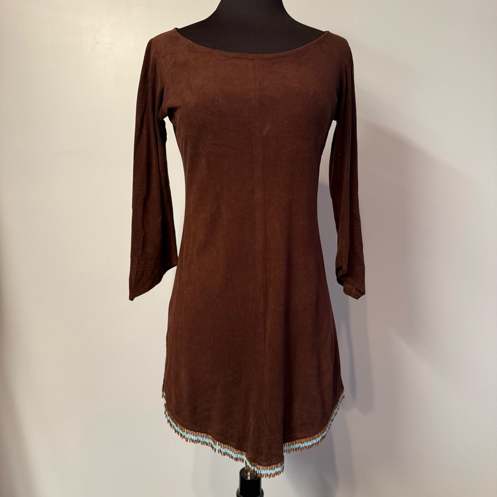 Seude Women's Brown Scoop Neck Three-Quarter Sleeve Top